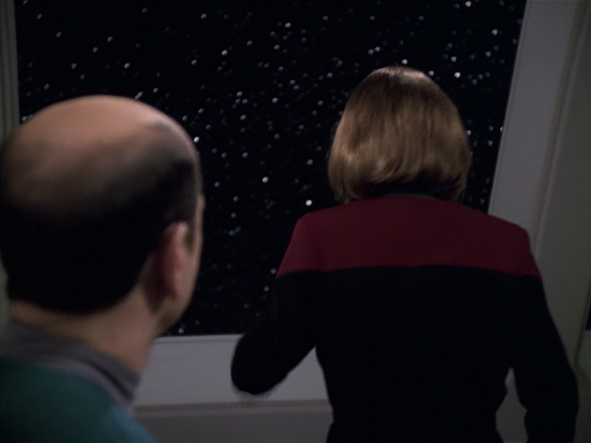 extant_StarTrek_VOY_6x13-Virtuoso_02301.jpg
