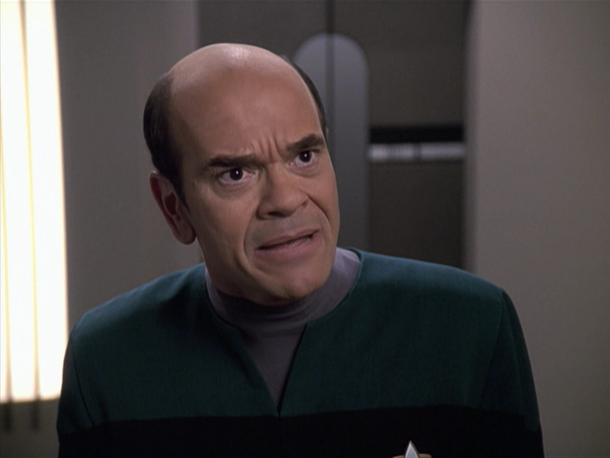 extant_StarTrek_VOY_6x13-Virtuoso_02325.jpg