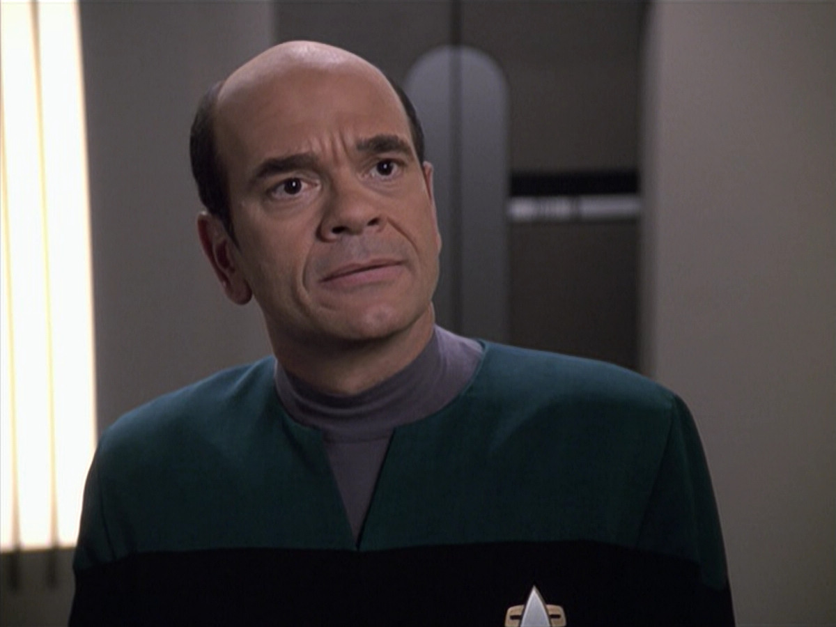 extant_StarTrek_VOY_6x13-Virtuoso_02329.jpg