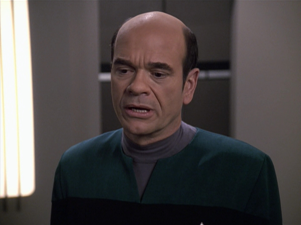 extant_StarTrek_VOY_6x13-Virtuoso_02339.jpg
