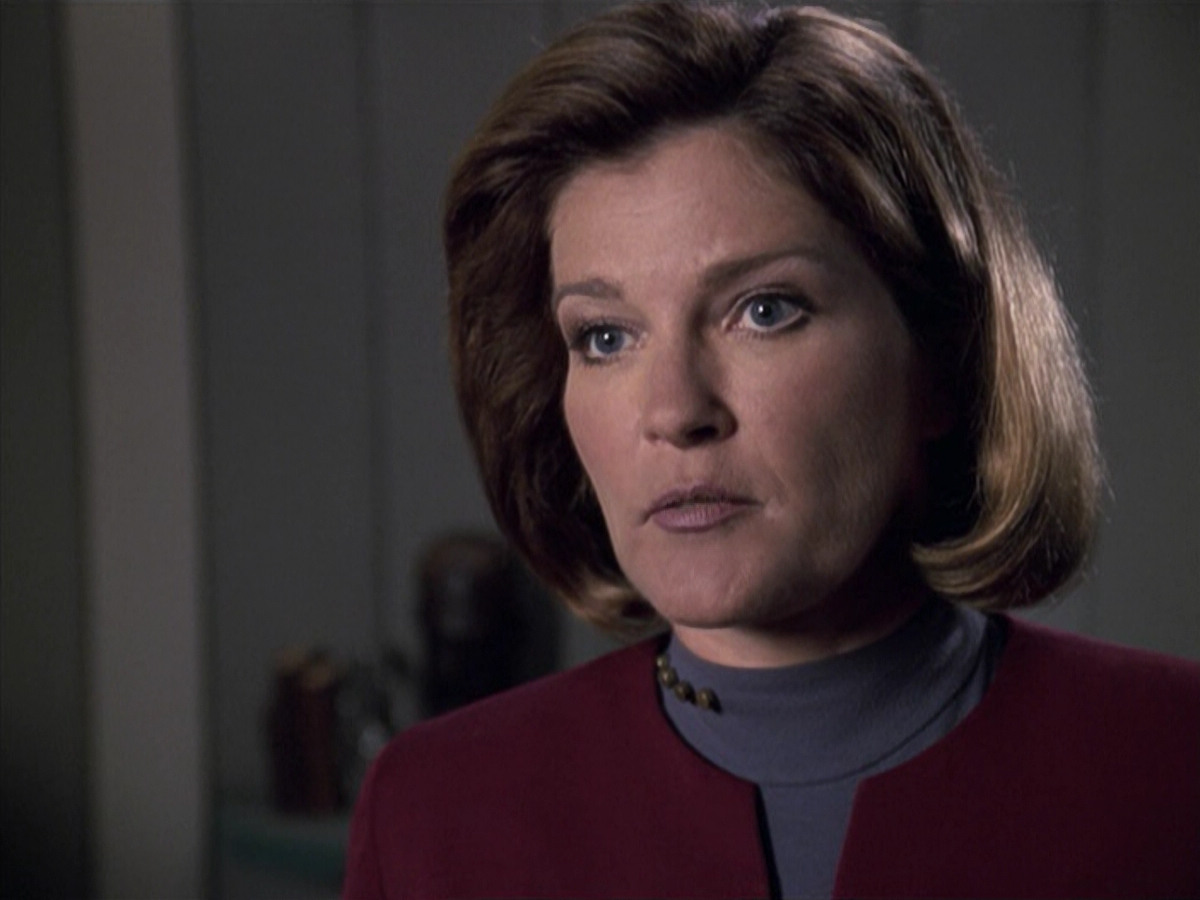 extant_StarTrek_VOY_6x13-Virtuoso_02371.jpg