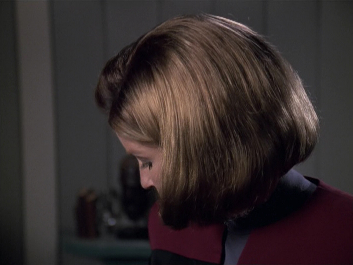 extant_StarTrek_VOY_6x13-Virtuoso_02379.jpg
