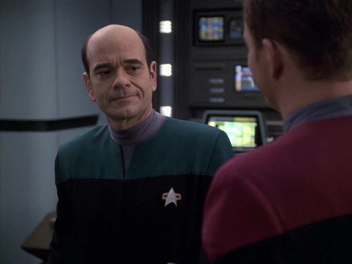 extant_StarTrek_VOY_6x13-Virtuoso_02488.jpg