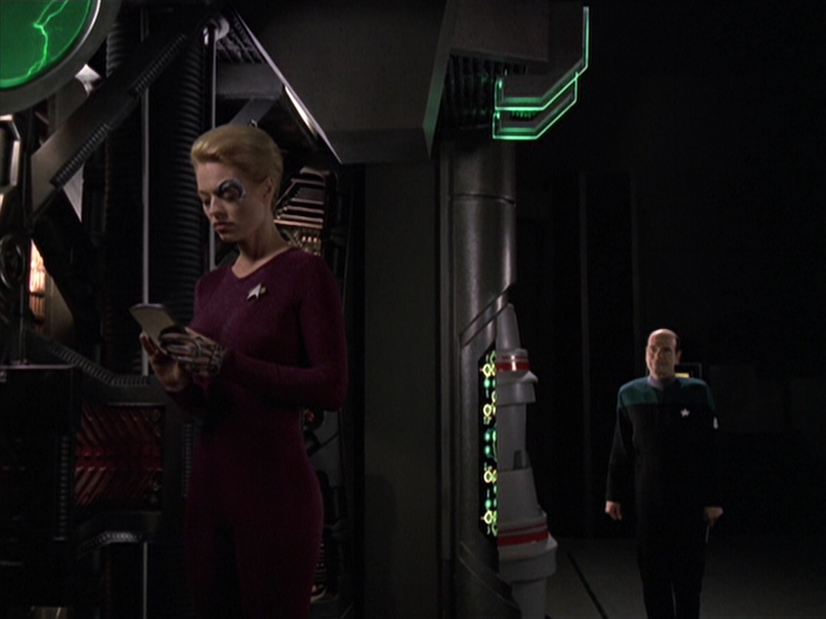 extant_StarTrek_VOY_6x13-Virtuoso_02514.jpg