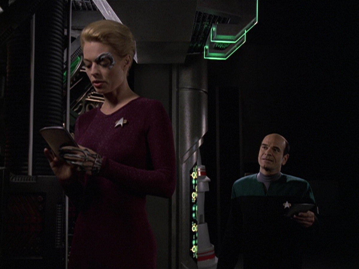 extant_StarTrek_VOY_6x13-Virtuoso_02524.jpg