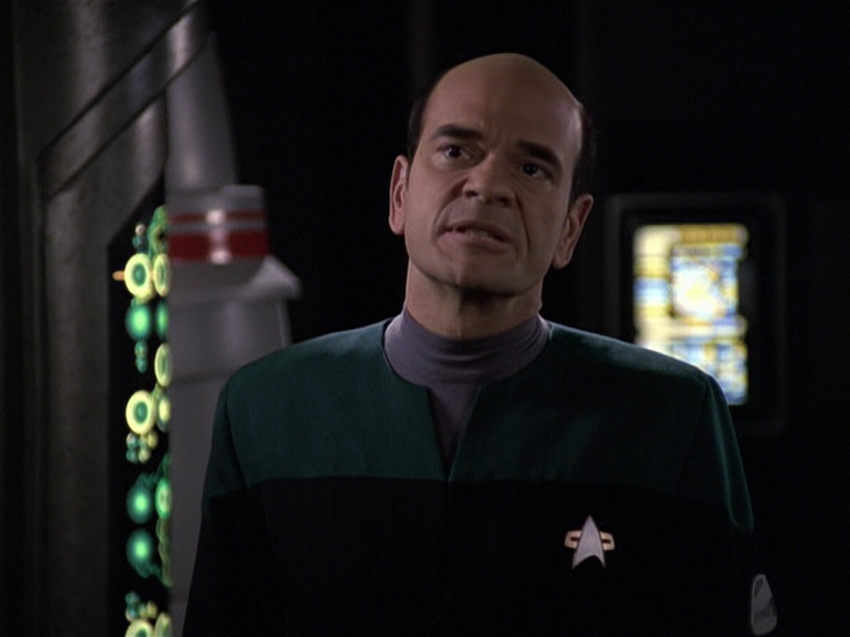 extant_StarTrek_VOY_6x13-Virtuoso_02530.jpg