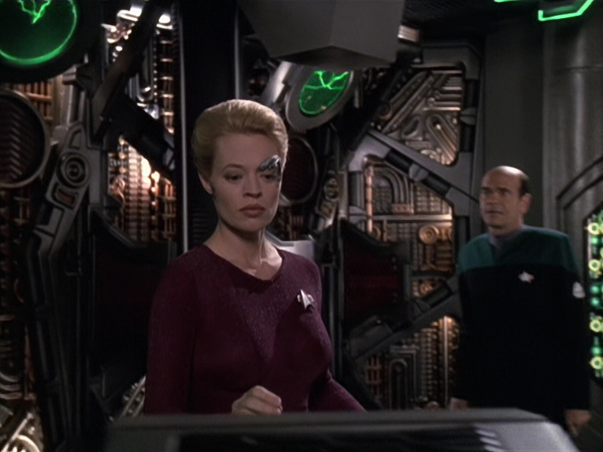 extant_StarTrek_VOY_6x13-Virtuoso_02548.jpg