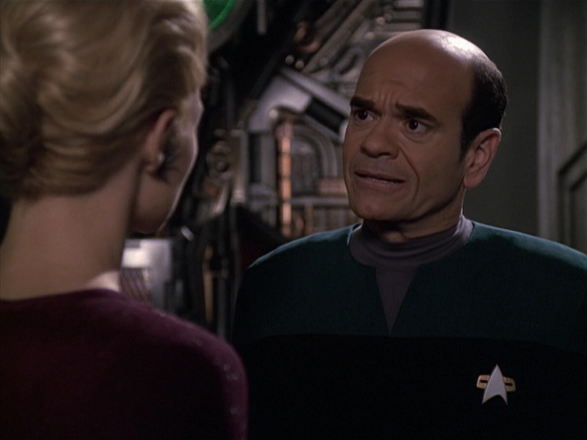 extant_StarTrek_VOY_6x13-Virtuoso_02597.jpg