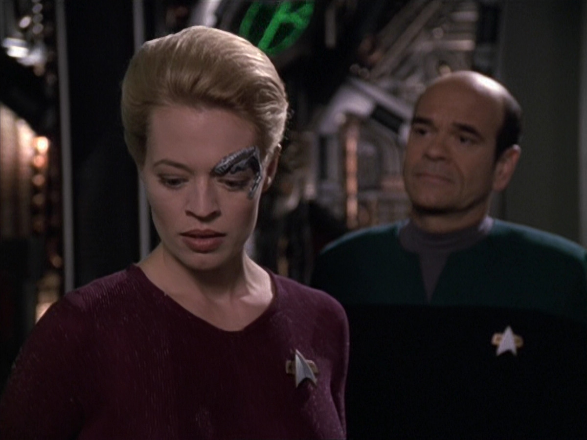 extant_StarTrek_VOY_6x13-Virtuoso_02623.jpg