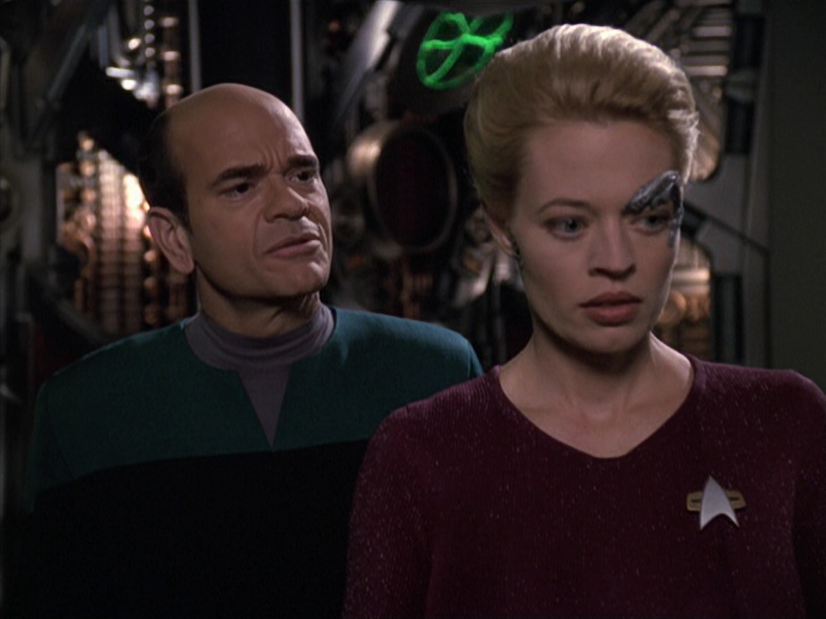 extant_StarTrek_VOY_6x13-Virtuoso_02649.jpg