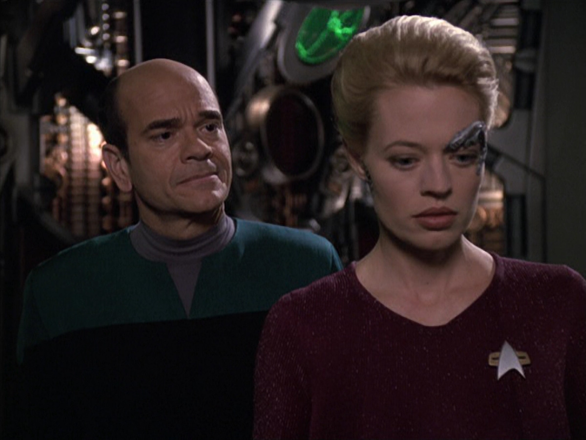 extant_StarTrek_VOY_6x13-Virtuoso_02651.jpg