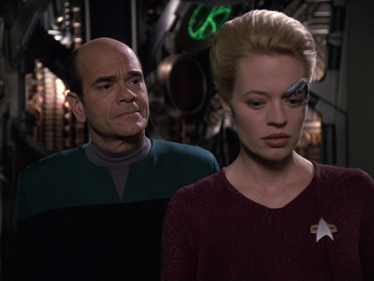 extant_StarTrek_VOY_6x13-Virtuoso_02652.jpg
