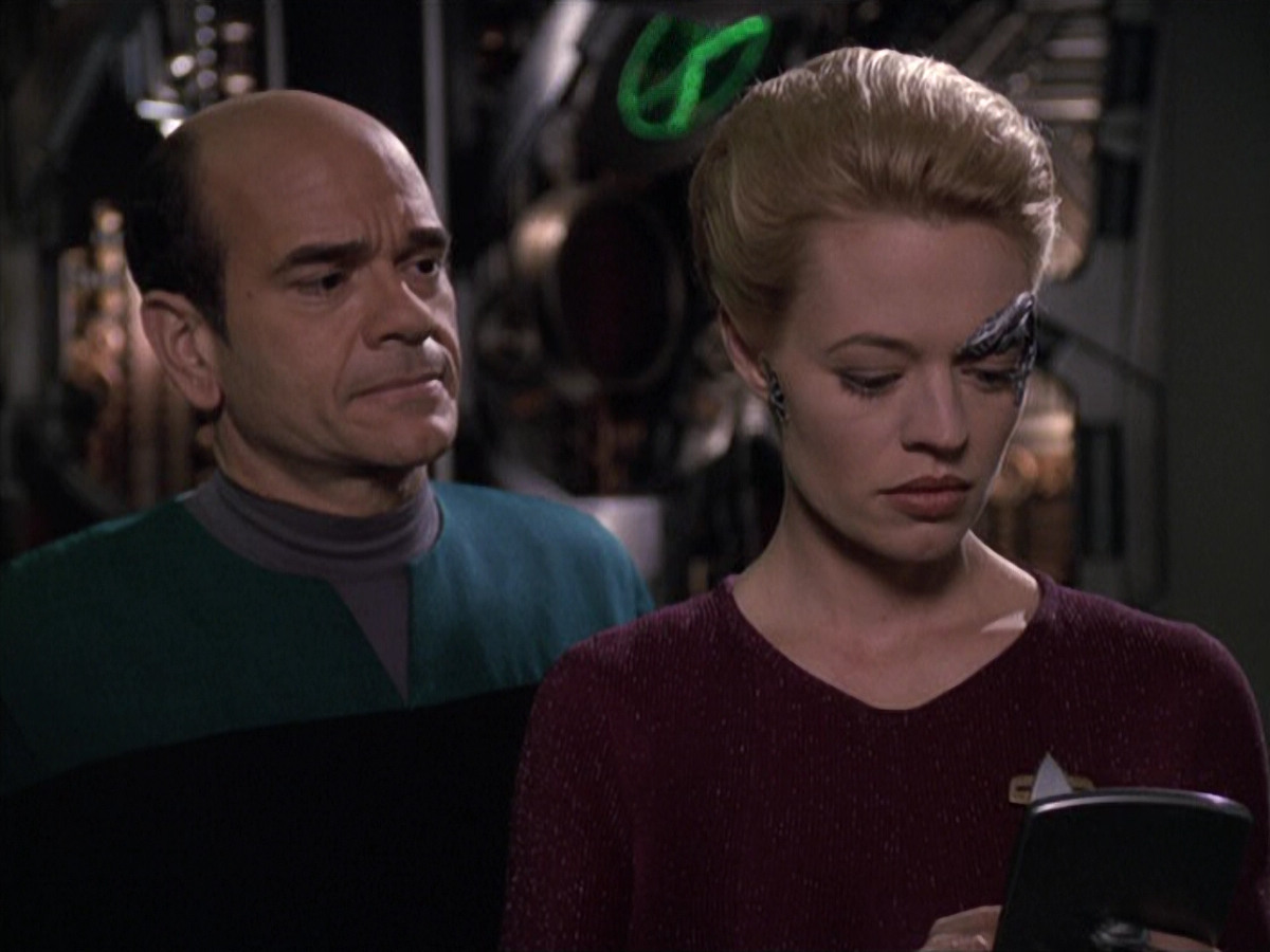 extant_StarTrek_VOY_6x13-Virtuoso_02685.jpg
