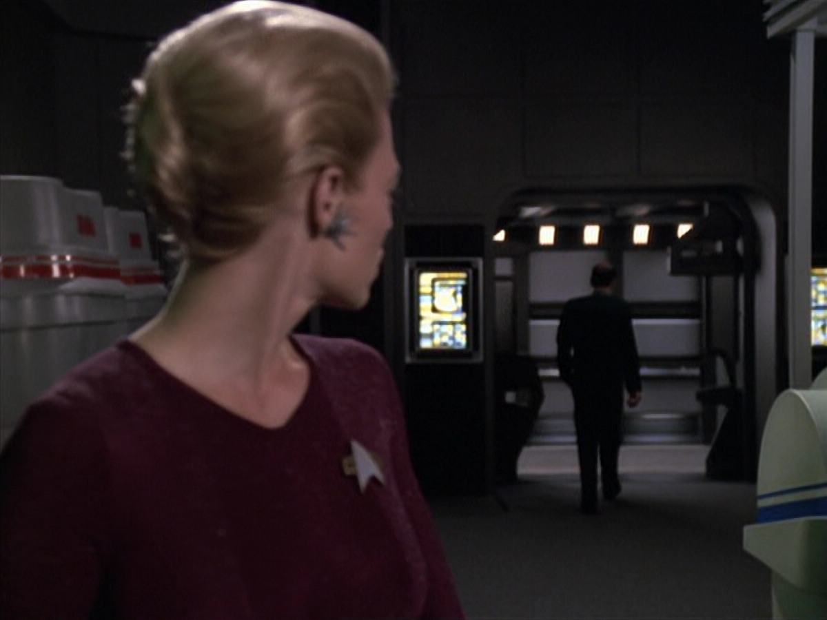 extant_StarTrek_VOY_6x13-Virtuoso_02704.jpg