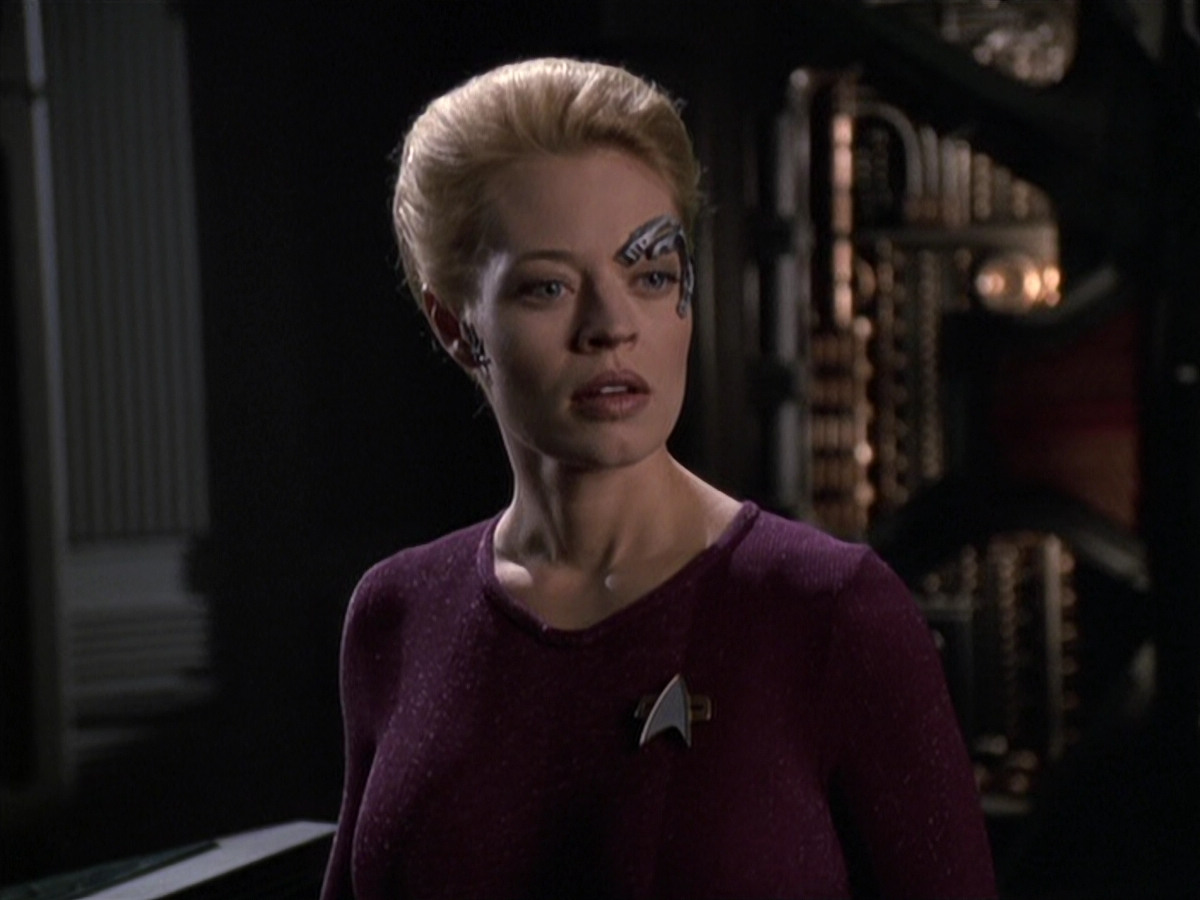 extant_StarTrek_VOY_6x13-Virtuoso_02709.jpg