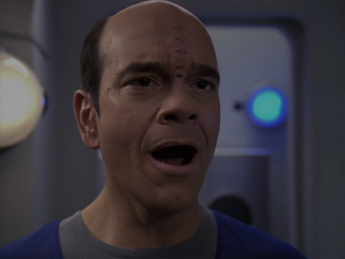 extant_StarTrek_VOY_6x13-Virtuoso_02807.jpg