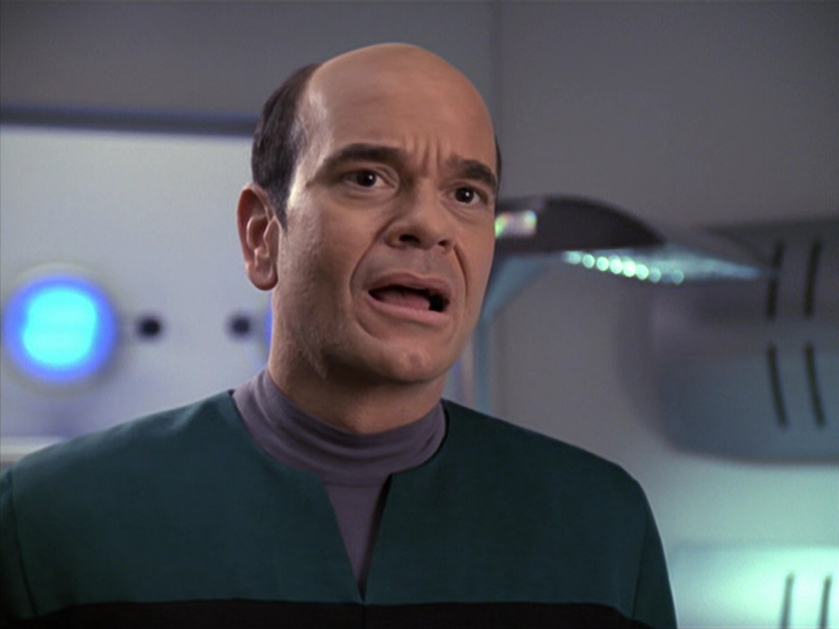 extant_StarTrek_VOY_6x13-Virtuoso_02887.jpg