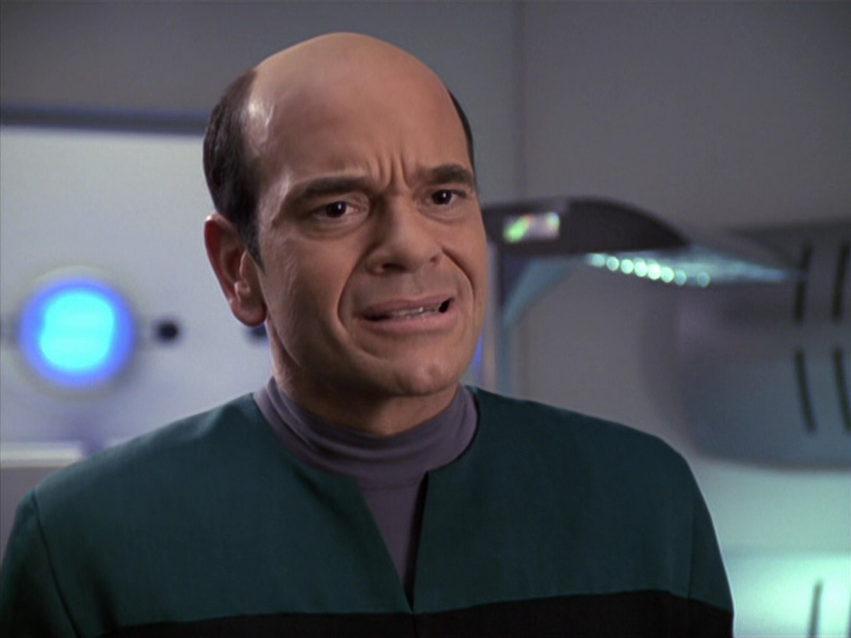 extant_StarTrek_VOY_6x13-Virtuoso_02918.jpg