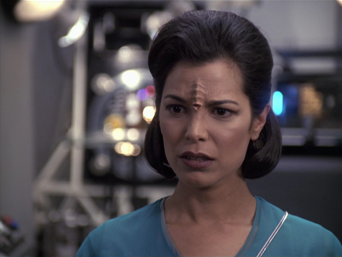 extant_StarTrek_VOY_6x13-Virtuoso_02941.jpg