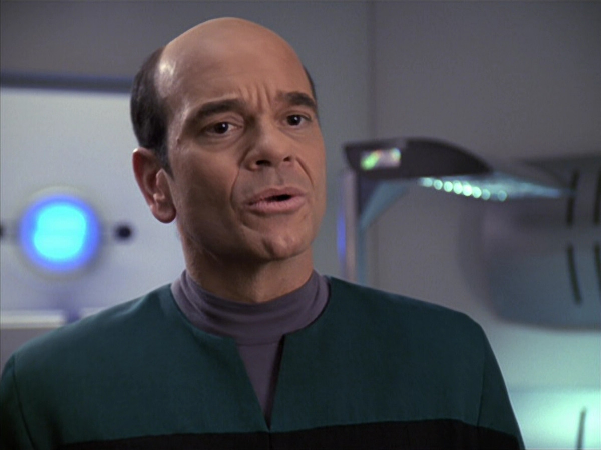 extant_StarTrek_VOY_6x13-Virtuoso_02955.jpg