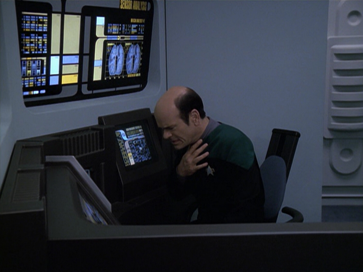 extant_StarTrek_VOY_6x13-Virtuoso_02982.jpg