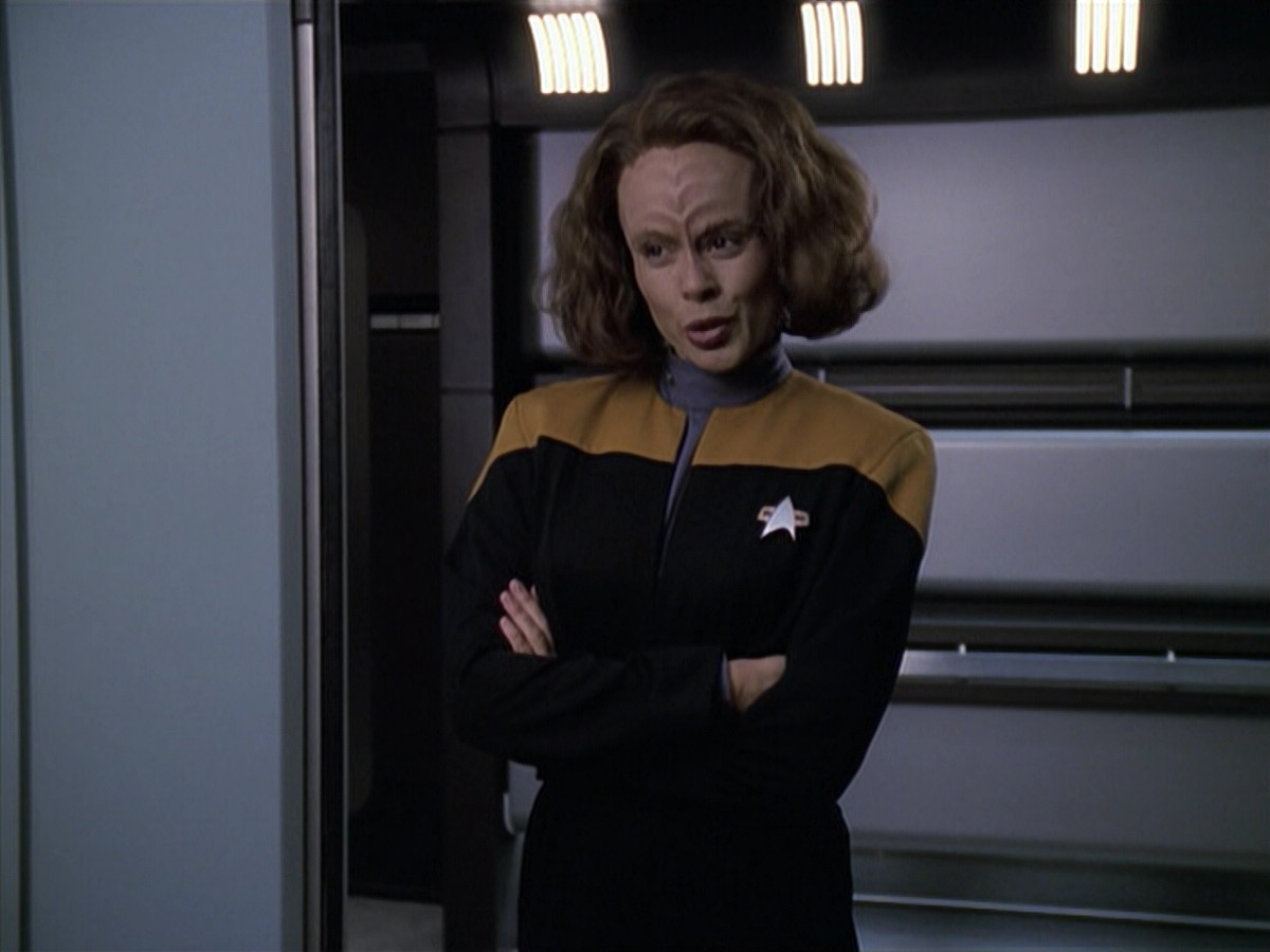 extant_StarTrek_VOY_6x13-Virtuoso_02993.jpg