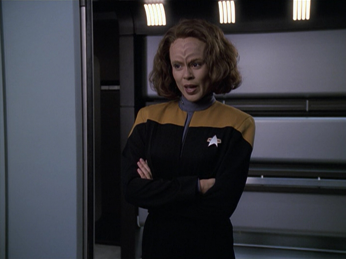 extant_StarTrek_VOY_6x13-Virtuoso_02994.jpg