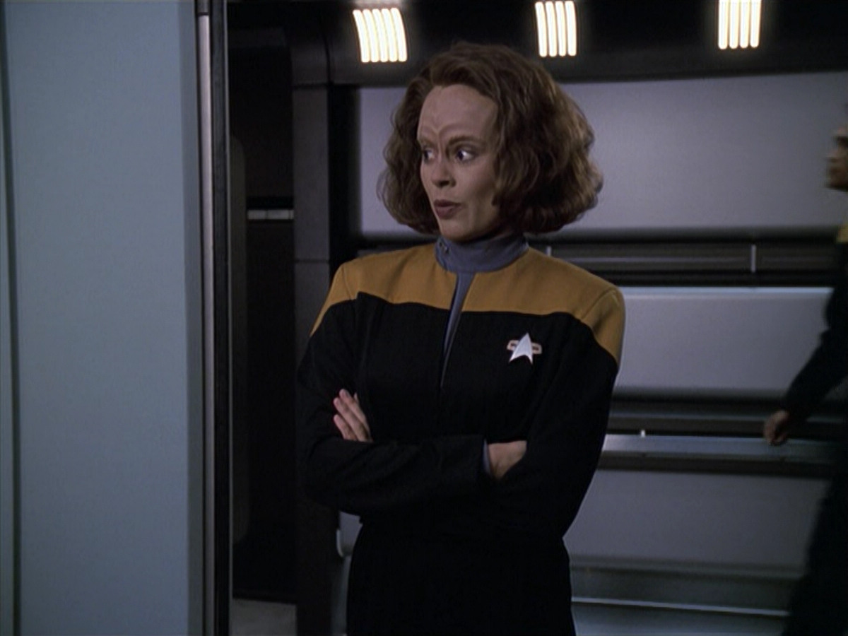 extant_StarTrek_VOY_6x13-Virtuoso_02996.jpg
