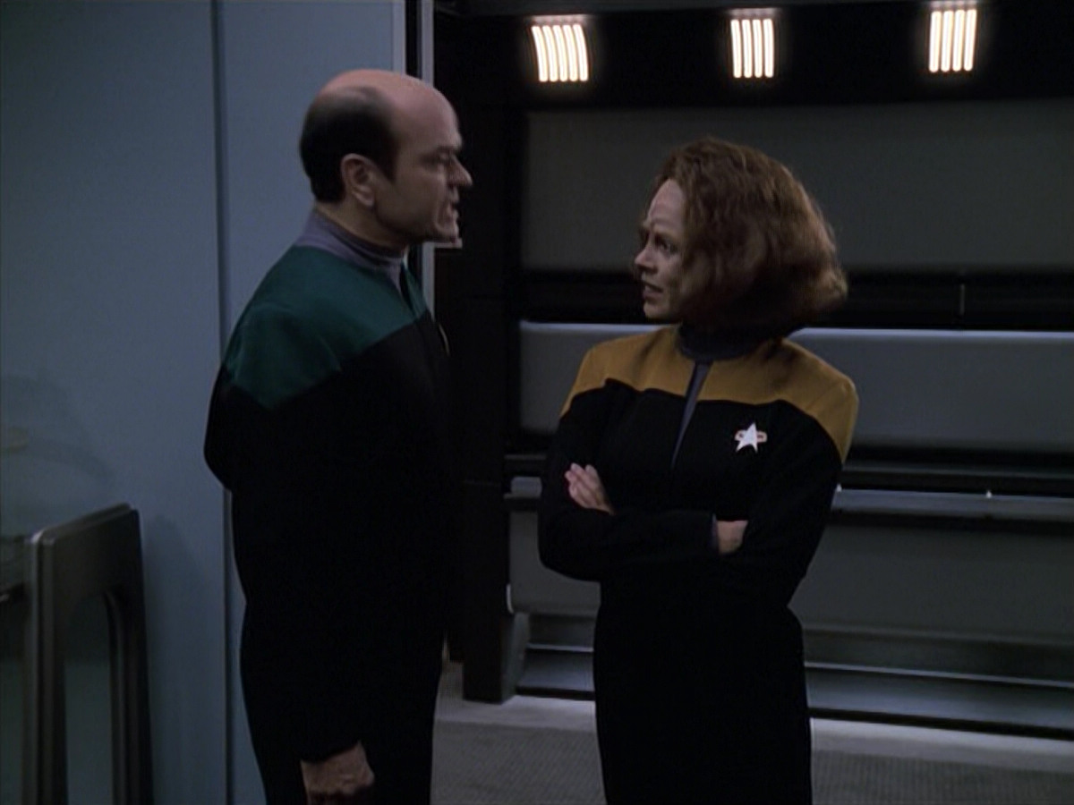 extant_StarTrek_VOY_6x13-Virtuoso_03007.jpg