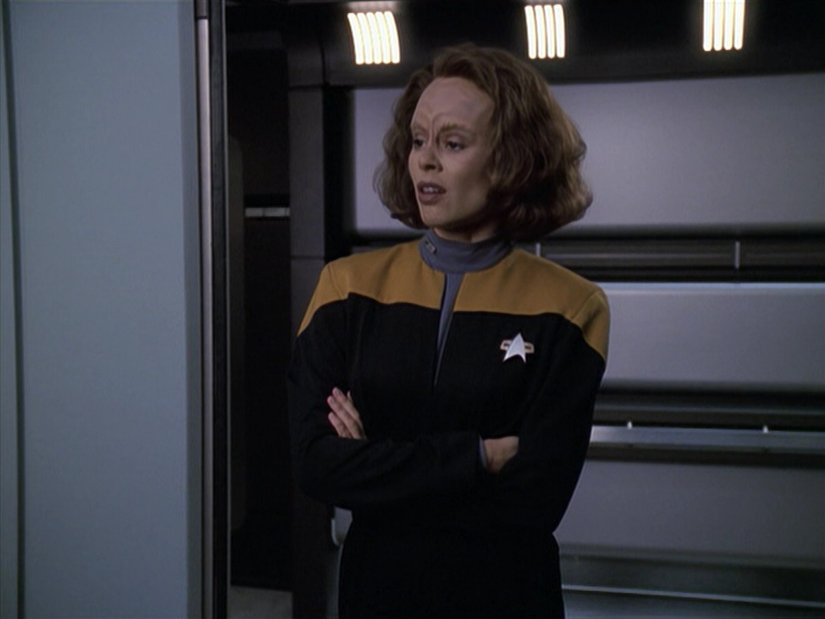 extant_StarTrek_VOY_6x13-Virtuoso_03028.jpg