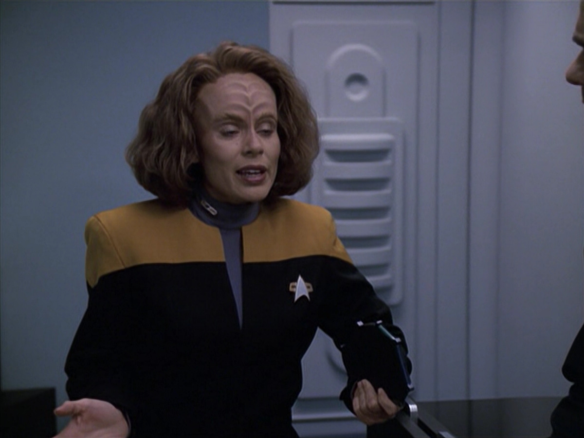 extant_StarTrek_VOY_6x13-Virtuoso_03086.jpg