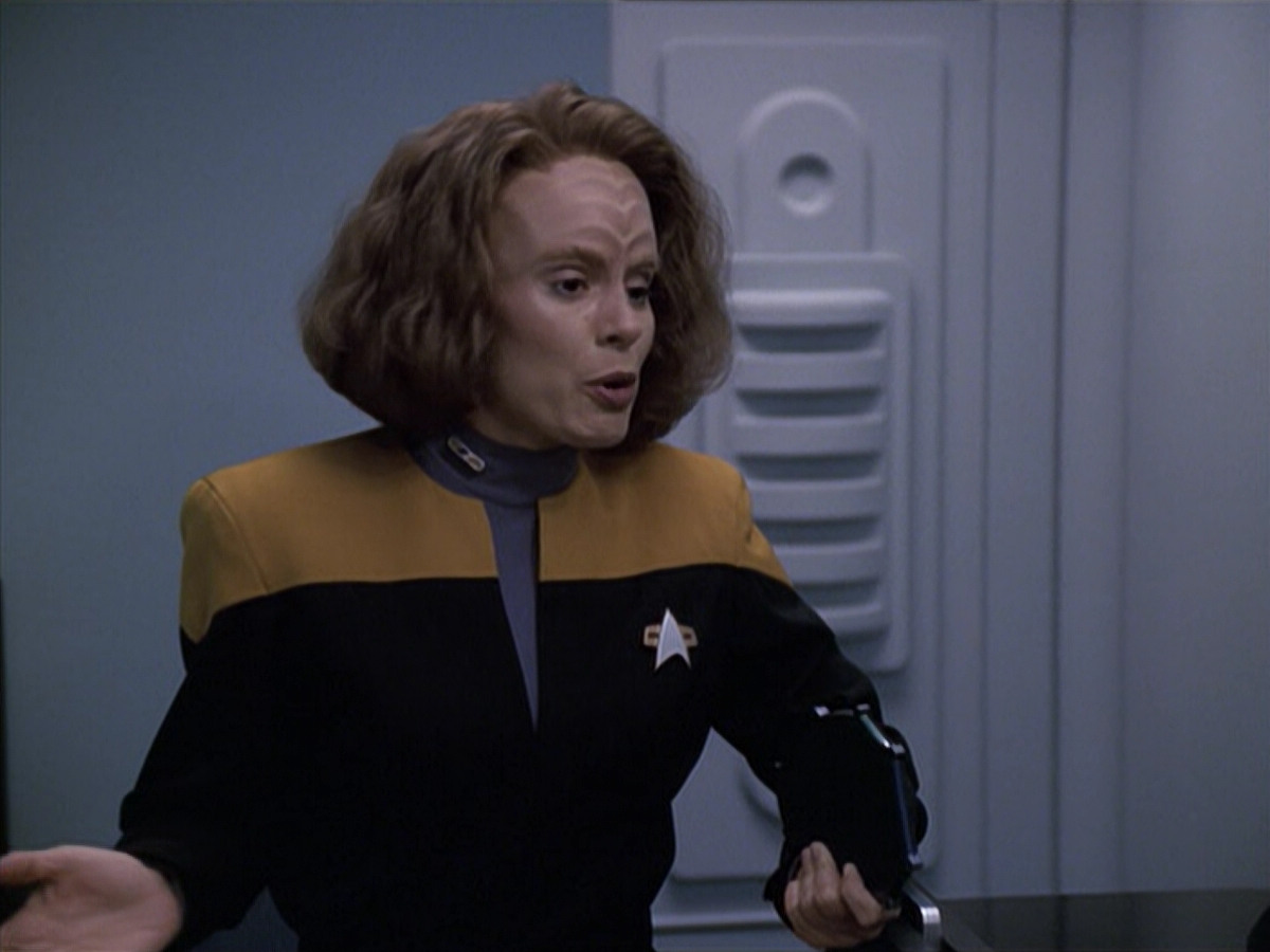 extant_StarTrek_VOY_6x13-Virtuoso_03087.jpg
