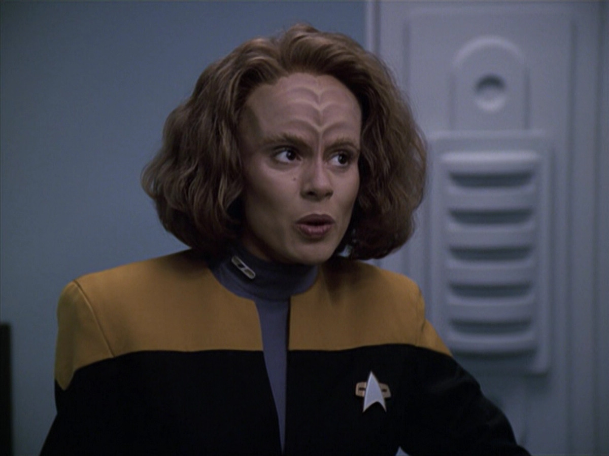 extant_StarTrek_VOY_6x13-Virtuoso_03095.jpg