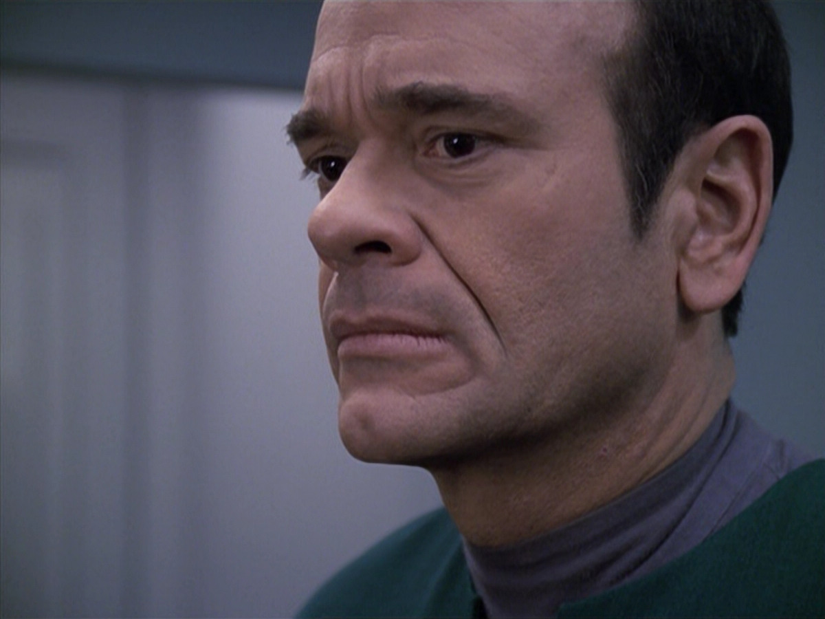 extant_StarTrek_VOY_6x13-Virtuoso_03100.jpg