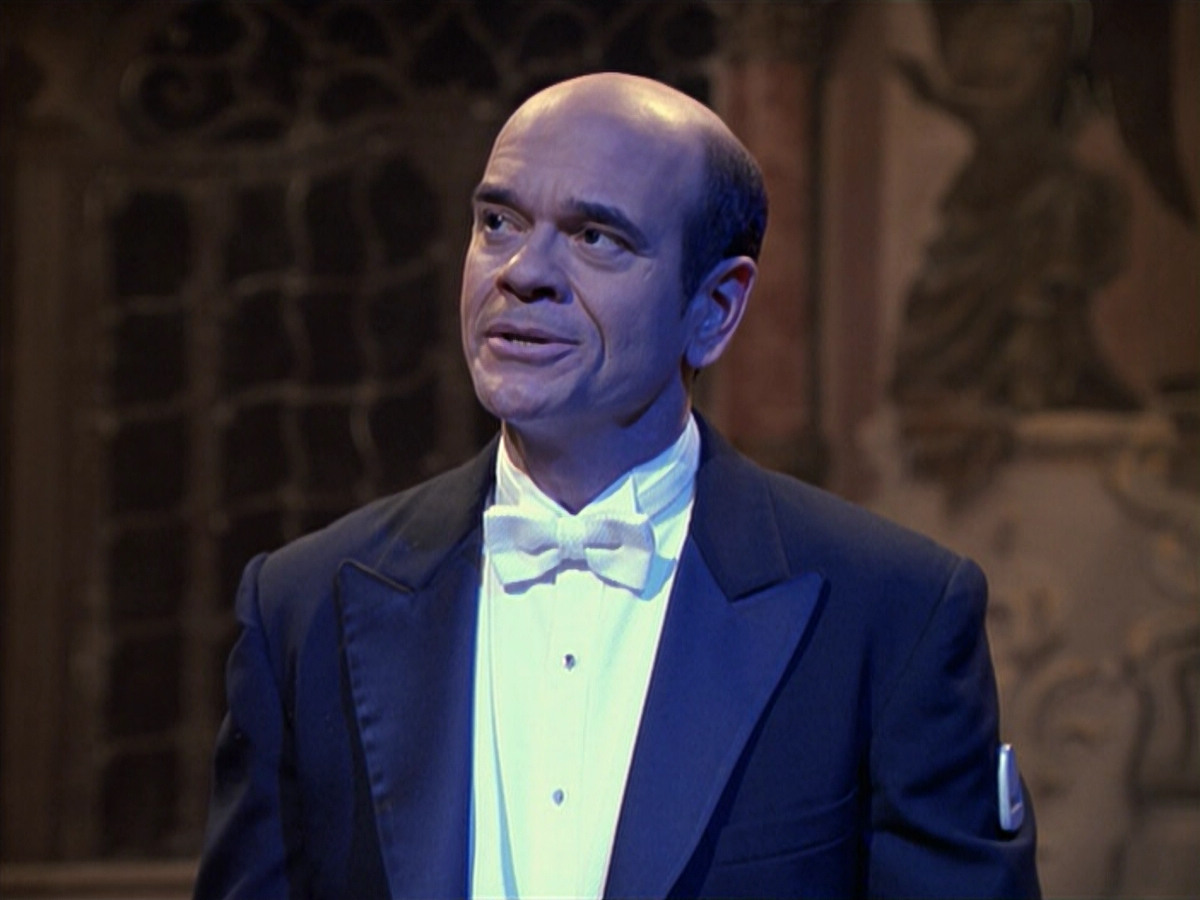 extant_StarTrek_VOY_6x13-Virtuoso_03118.jpg