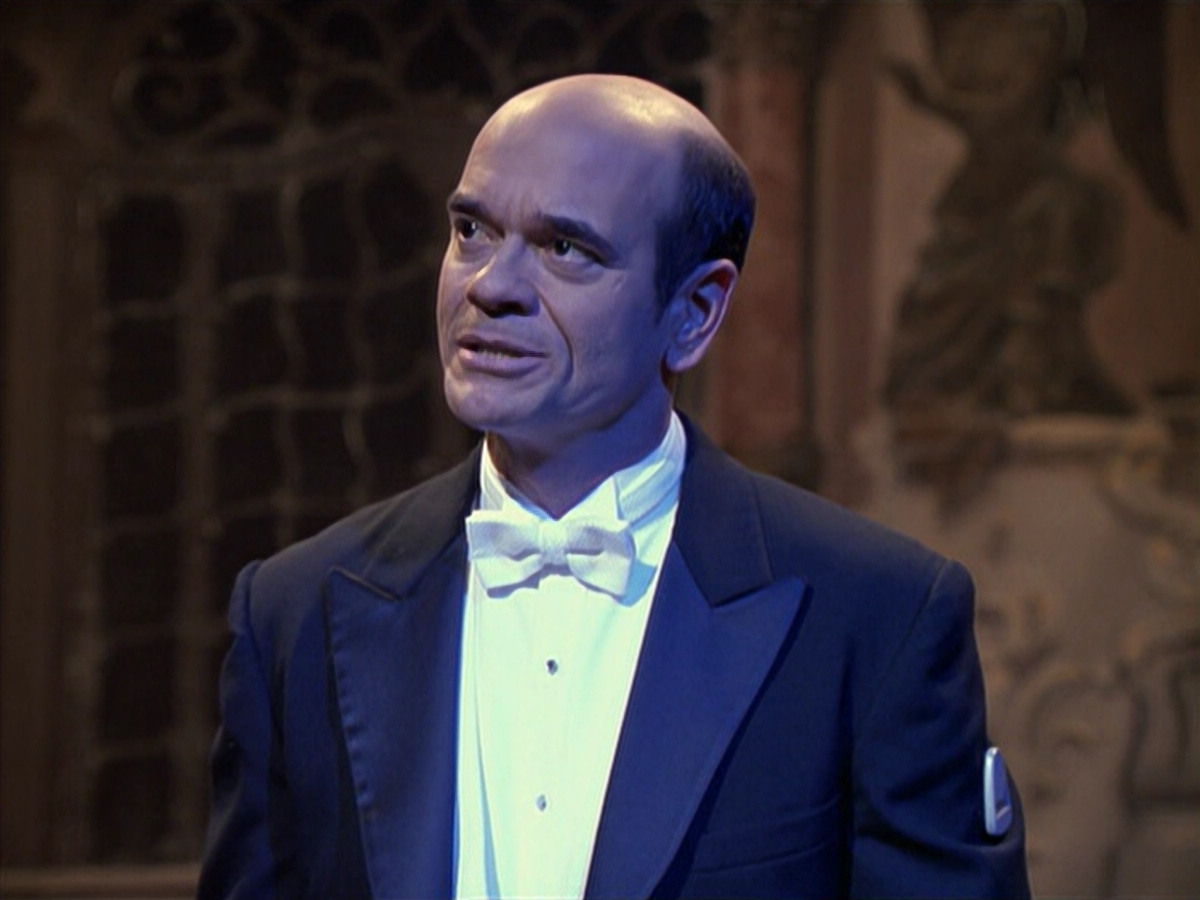 extant_StarTrek_VOY_6x13-Virtuoso_03129.jpg