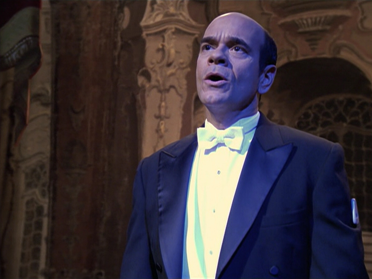 extant_StarTrek_VOY_6x13-Virtuoso_03166.jpg
