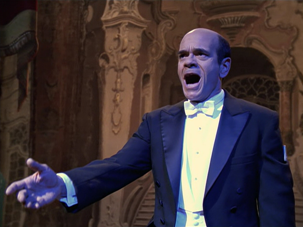 extant_StarTrek_VOY_6x13-Virtuoso_03207.jpg