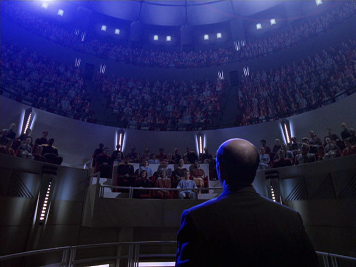 extant_StarTrek_VOY_6x13-Virtuoso_03242.jpg