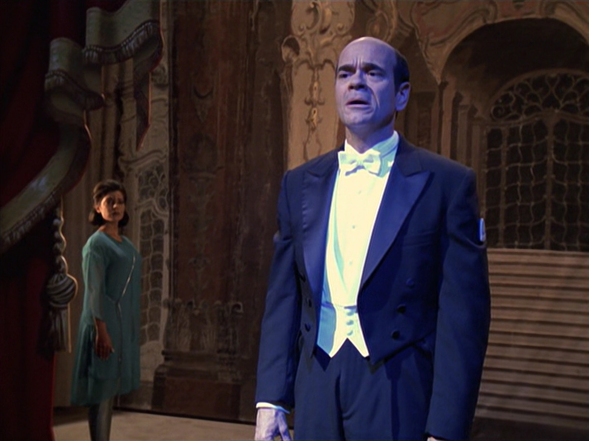 extant_StarTrek_VOY_6x13-Virtuoso_03254.jpg