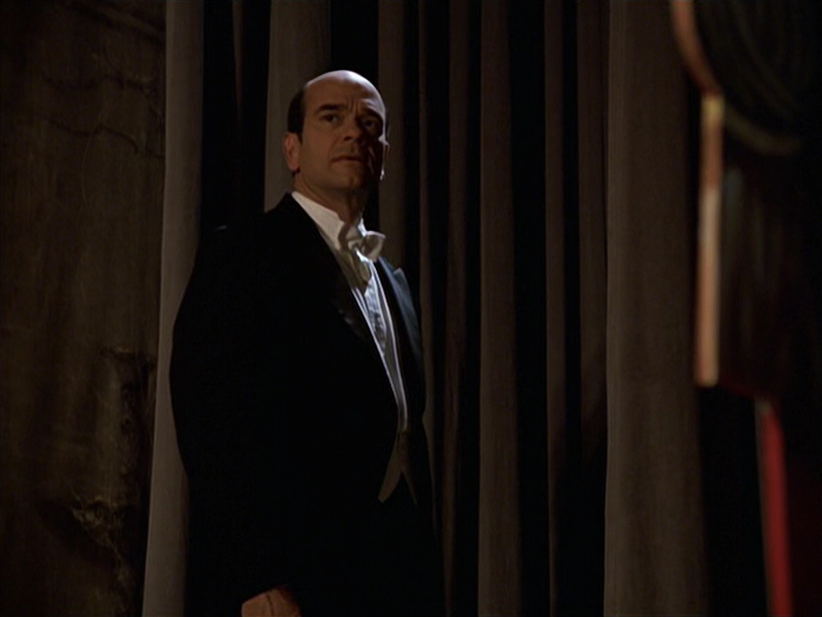 extant_StarTrek_VOY_6x13-Virtuoso_03307.jpg