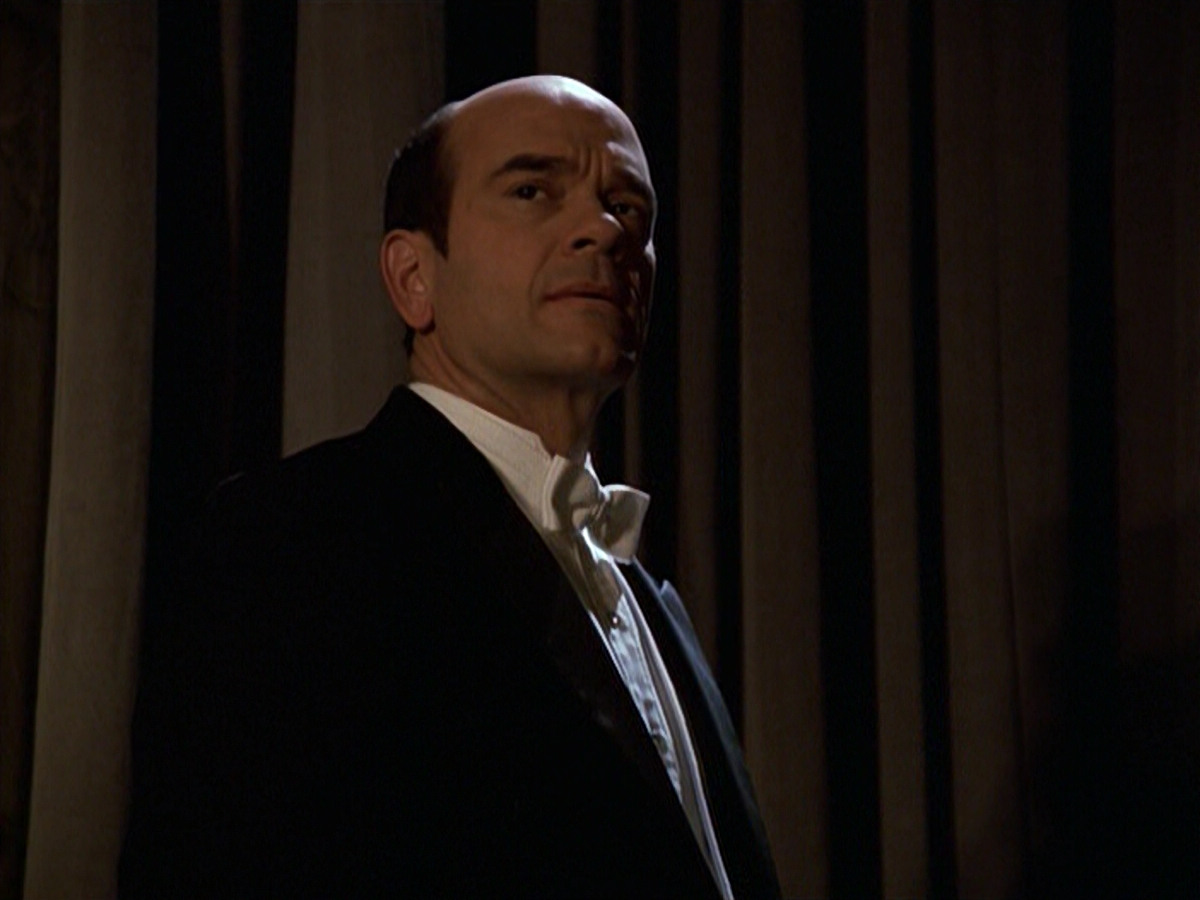extant_StarTrek_VOY_6x13-Virtuoso_03314.jpg