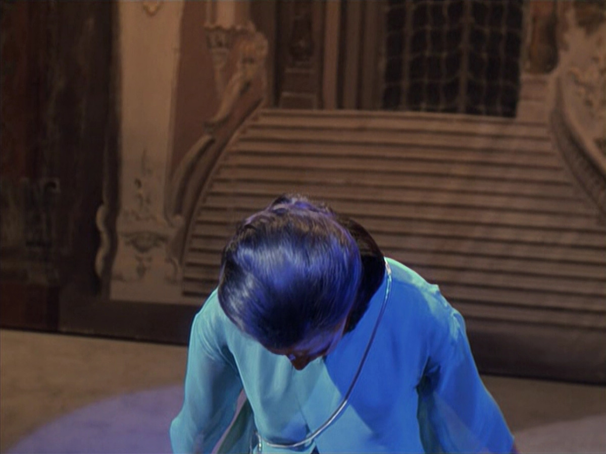 extant_StarTrek_VOY_6x13-Virtuoso_03333.jpg