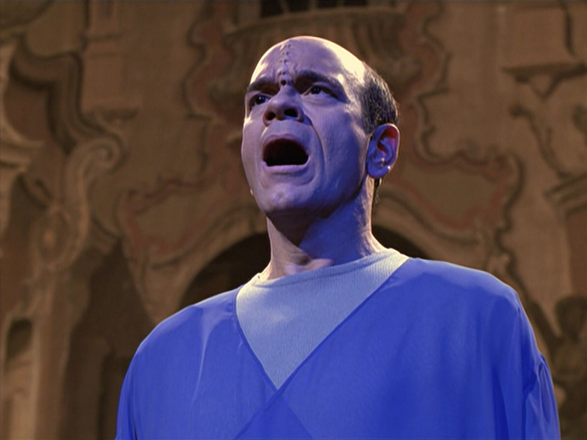 extant_StarTrek_VOY_6x13-Virtuoso_03382.jpg