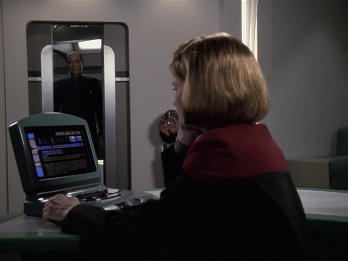 extant_StarTrek_VOY_6x13-Virtuoso_03415.jpg