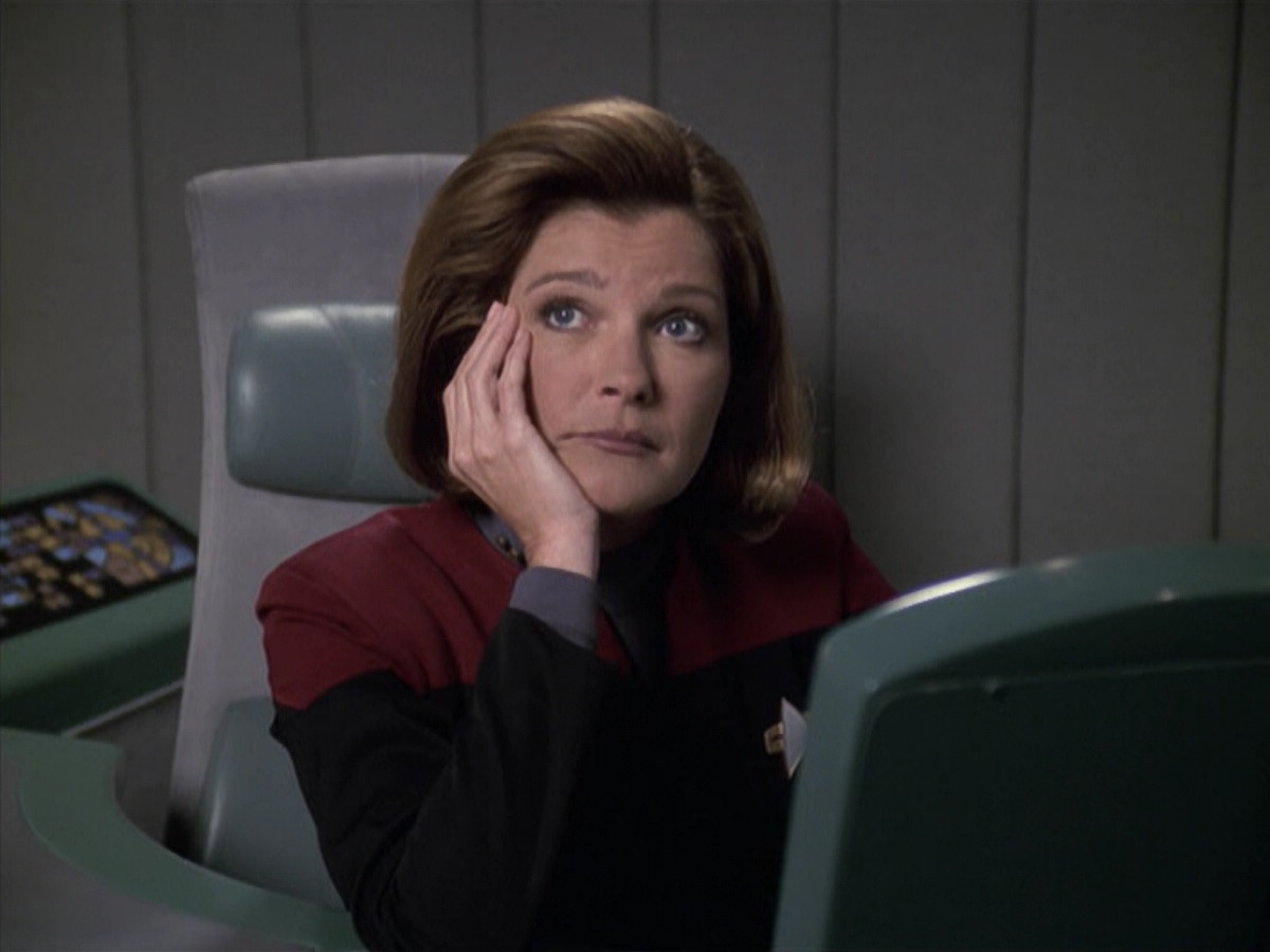extant_StarTrek_VOY_6x13-Virtuoso_03423.jpg