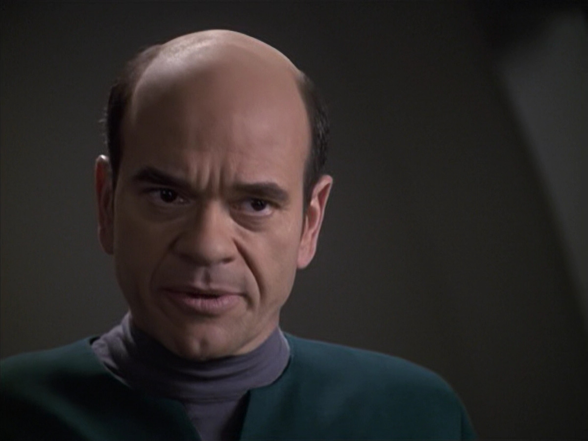 extant_StarTrek_VOY_6x13-Virtuoso_03460.jpg