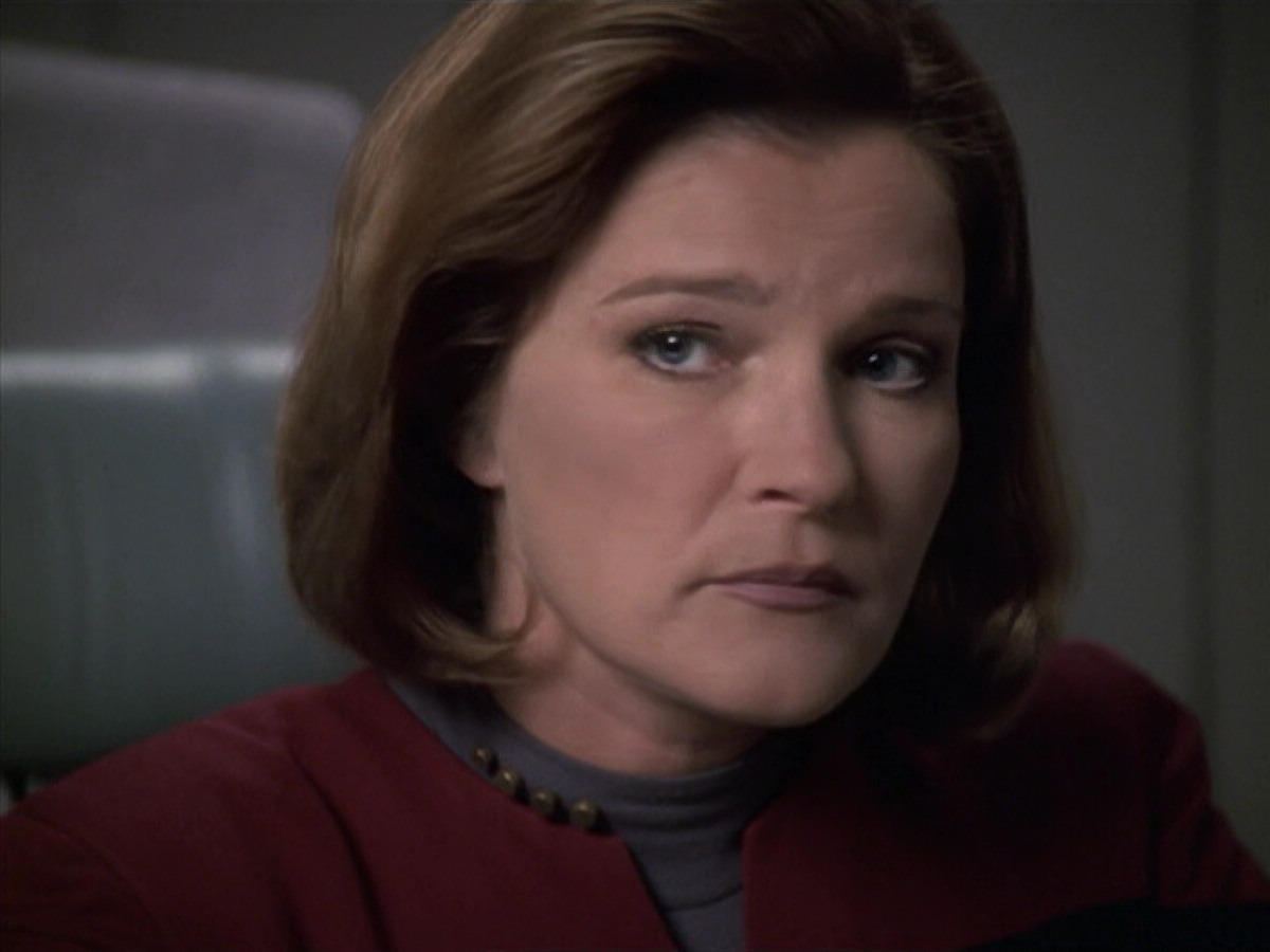extant_StarTrek_VOY_6x13-Virtuoso_03486.jpg