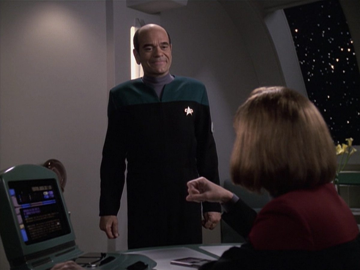 extant_StarTrek_VOY_6x13-Virtuoso_03490.jpg
