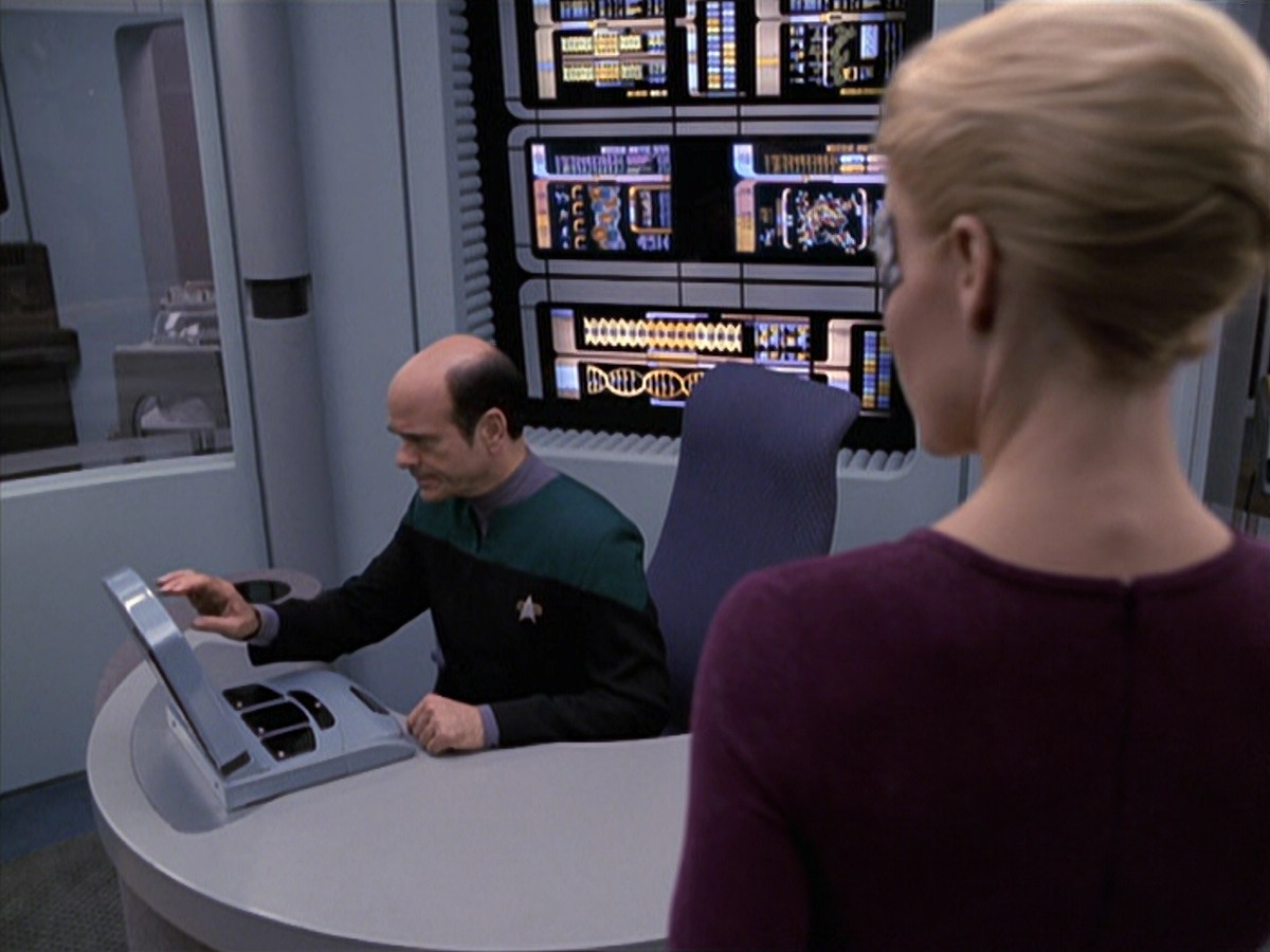 extant_StarTrek_VOY_6x13-Virtuoso_03520.jpg